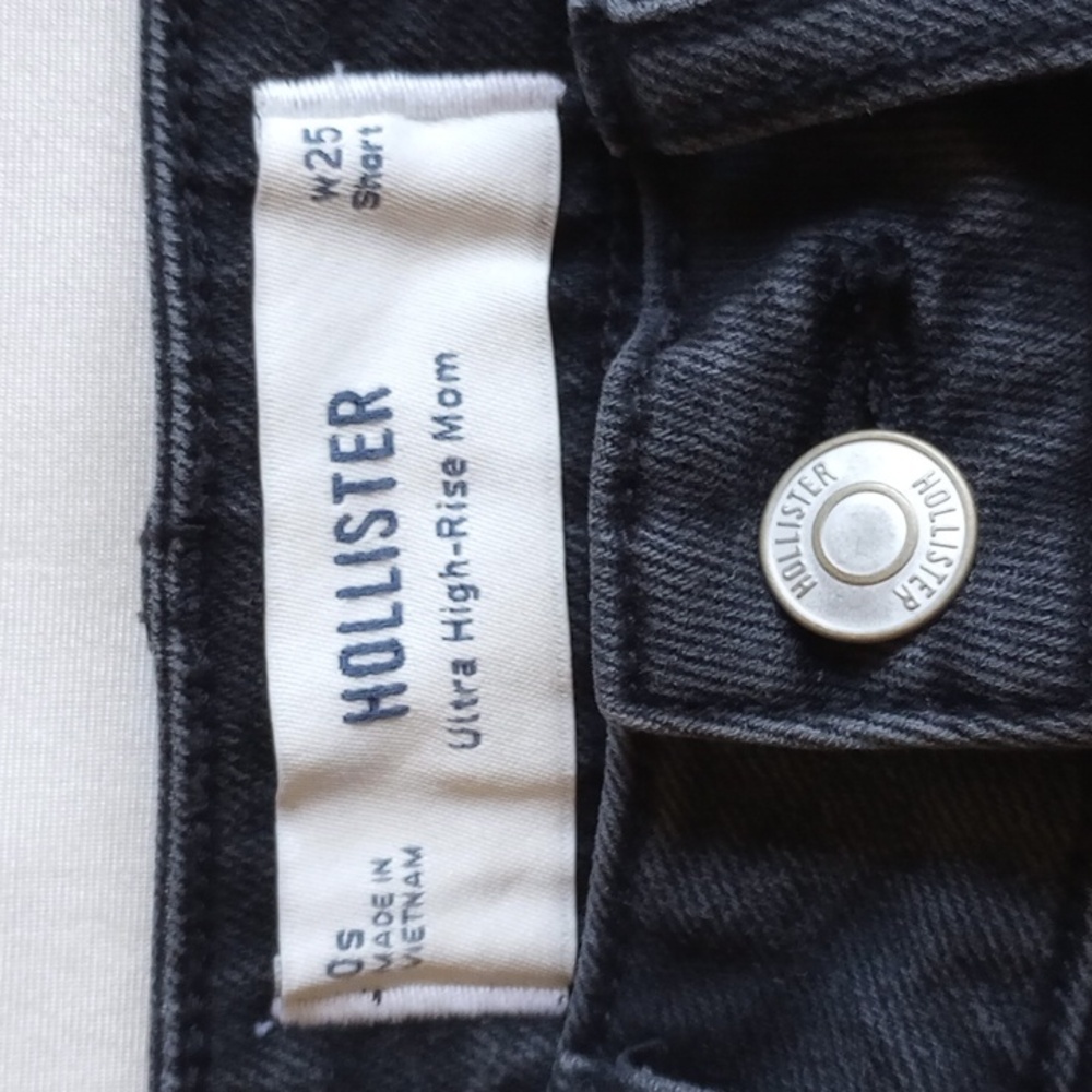 Hollister Ultra High Rise Raw Hem Mom Jeans 0S 25S 25 Short Black Wash - Picture 5 of 9